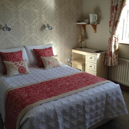 Riverwalk House B&B Oughterard Buitenkant foto