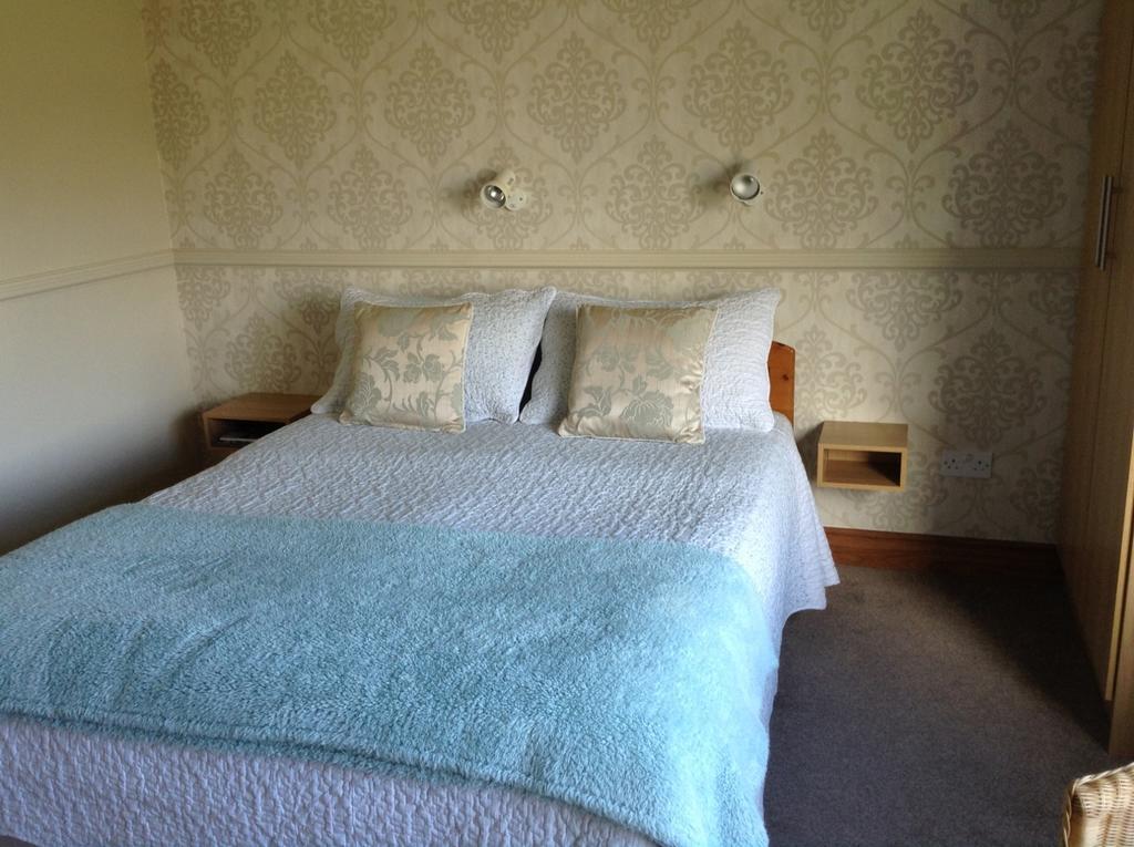 Riverwalk House B&B Oughterard Buitenkant foto