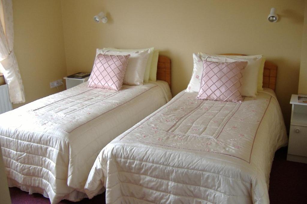 Riverwalk House B&B Oughterard Buitenkant foto