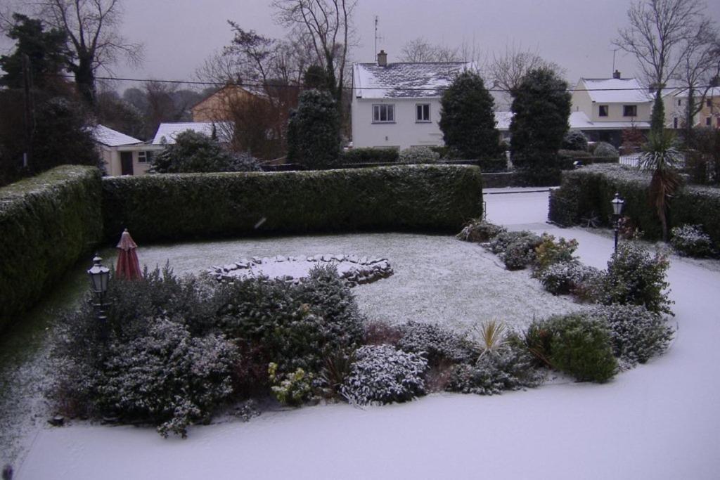 Riverwalk House B&B Oughterard Buitenkant foto