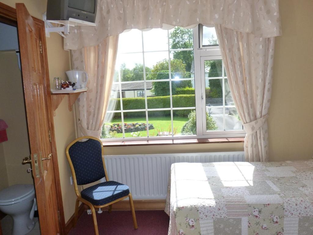 Riverwalk House B&B Oughterard Buitenkant foto